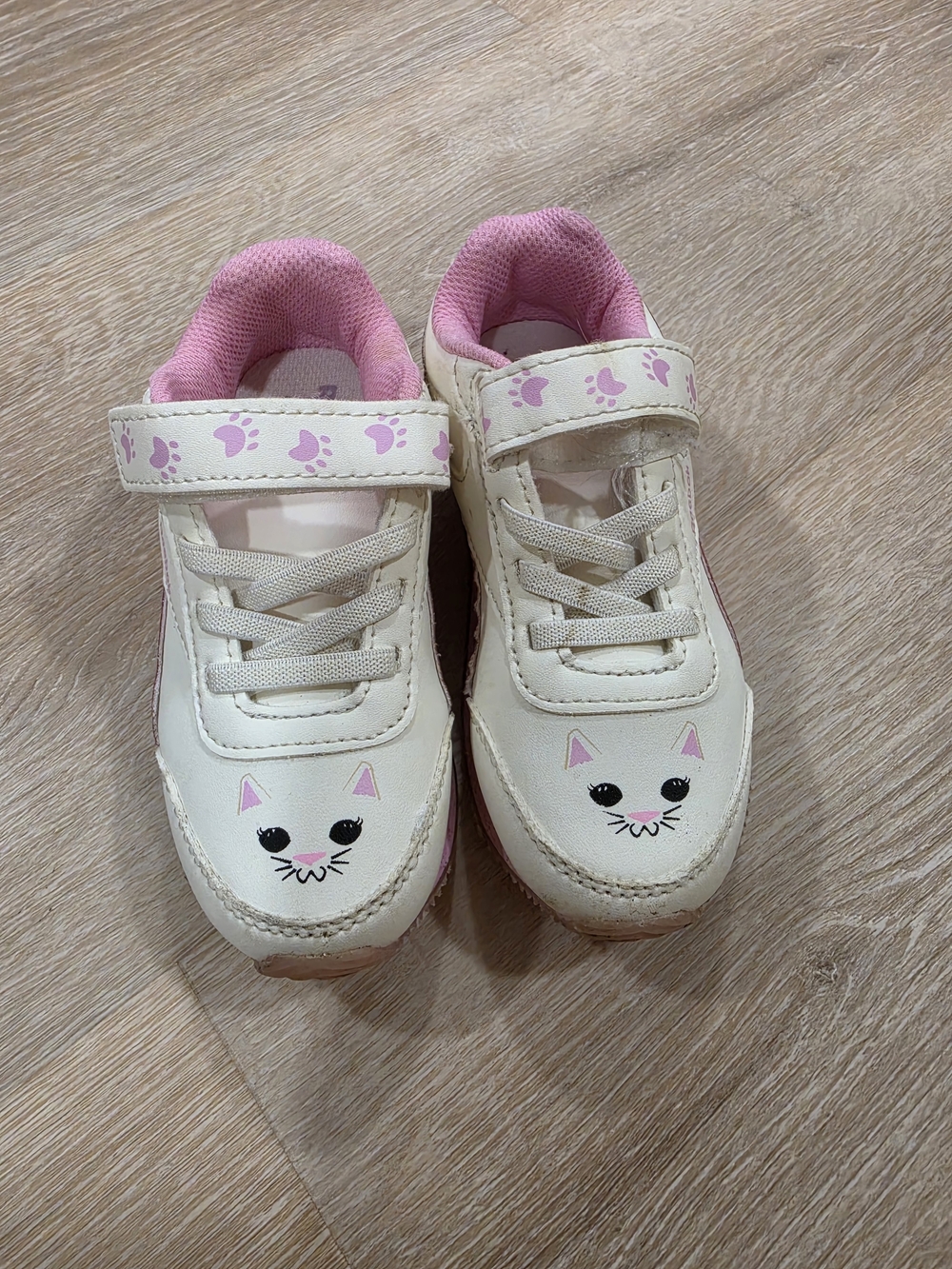 Kids Cream and Pink Cat Accent Sneakers - Reebok